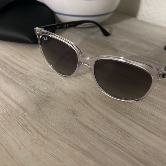 Raybans - Picture 5 of 5